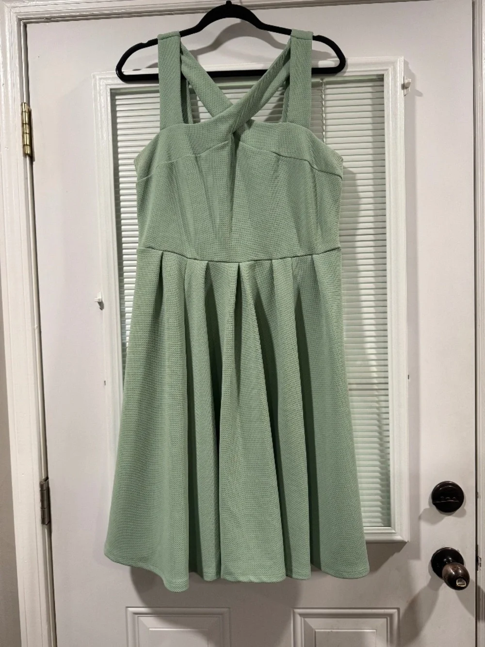 Womens Torrid size 0 knee length dress Sage Green - Picture 1 of 6